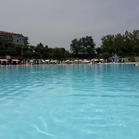 Casa Betty - Vicino Alle Terme E Igea Apartmán *
